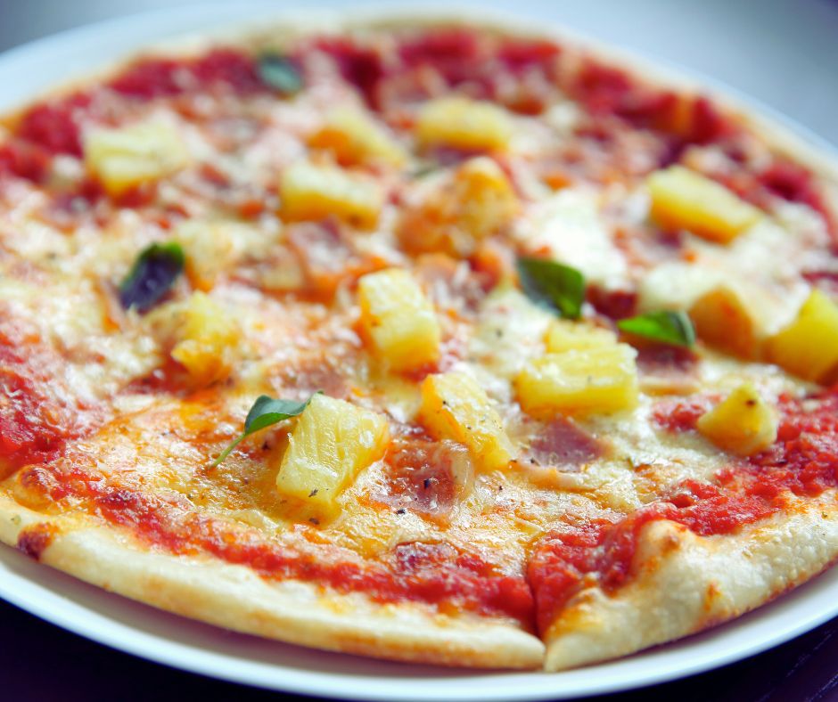 Ham and pineapple pizza