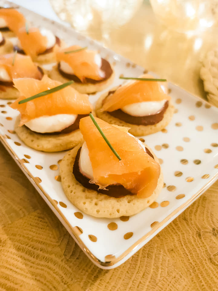 Salmon blinis