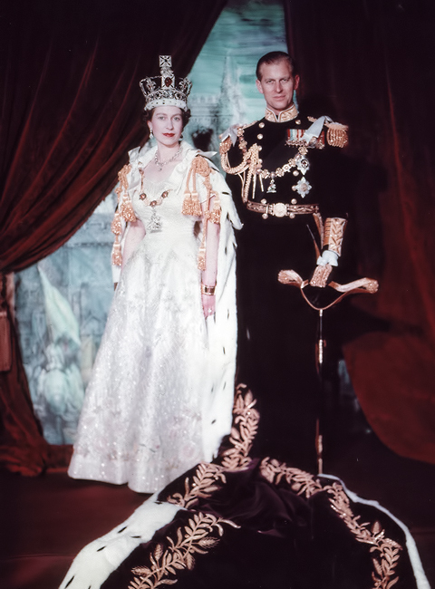 Coronation image of Elizabeth II. June 1953( Royal Collection of UK).