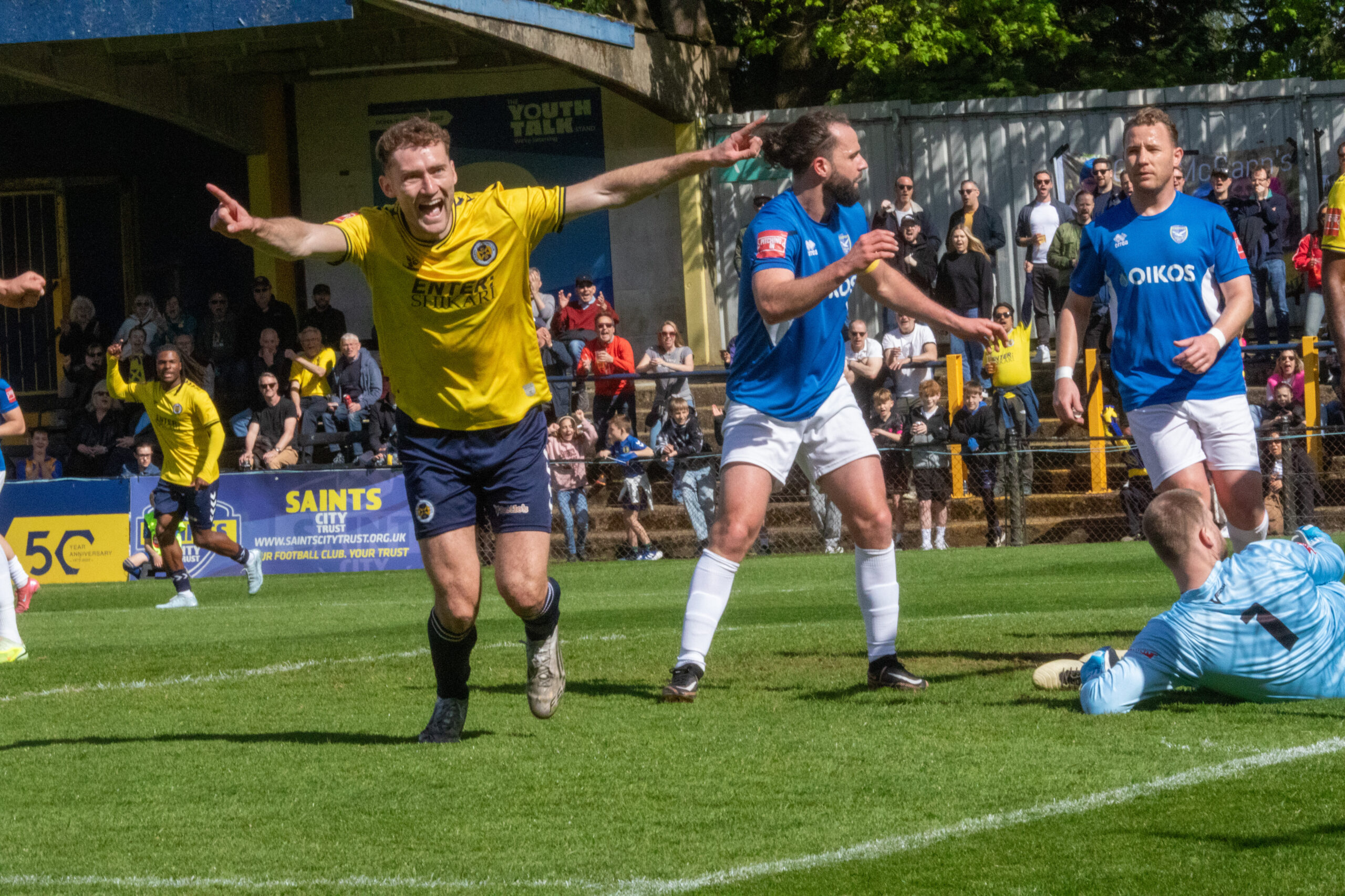 St Albans City vs Canvey. Photo: Jim Standen