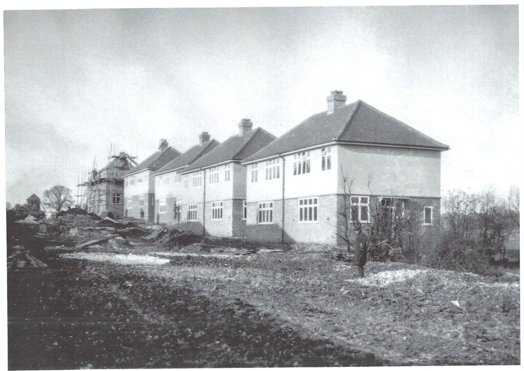 Hyde View being built 1930