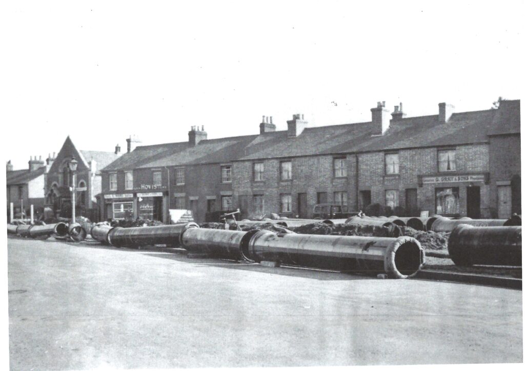 Sewage pipes being laid in Southdown 1930