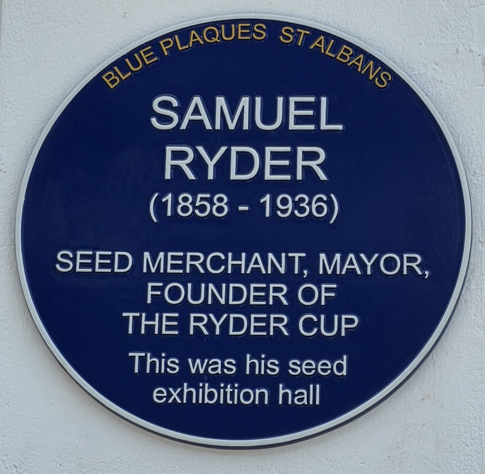 The blue plaque for Samuel Ryder
