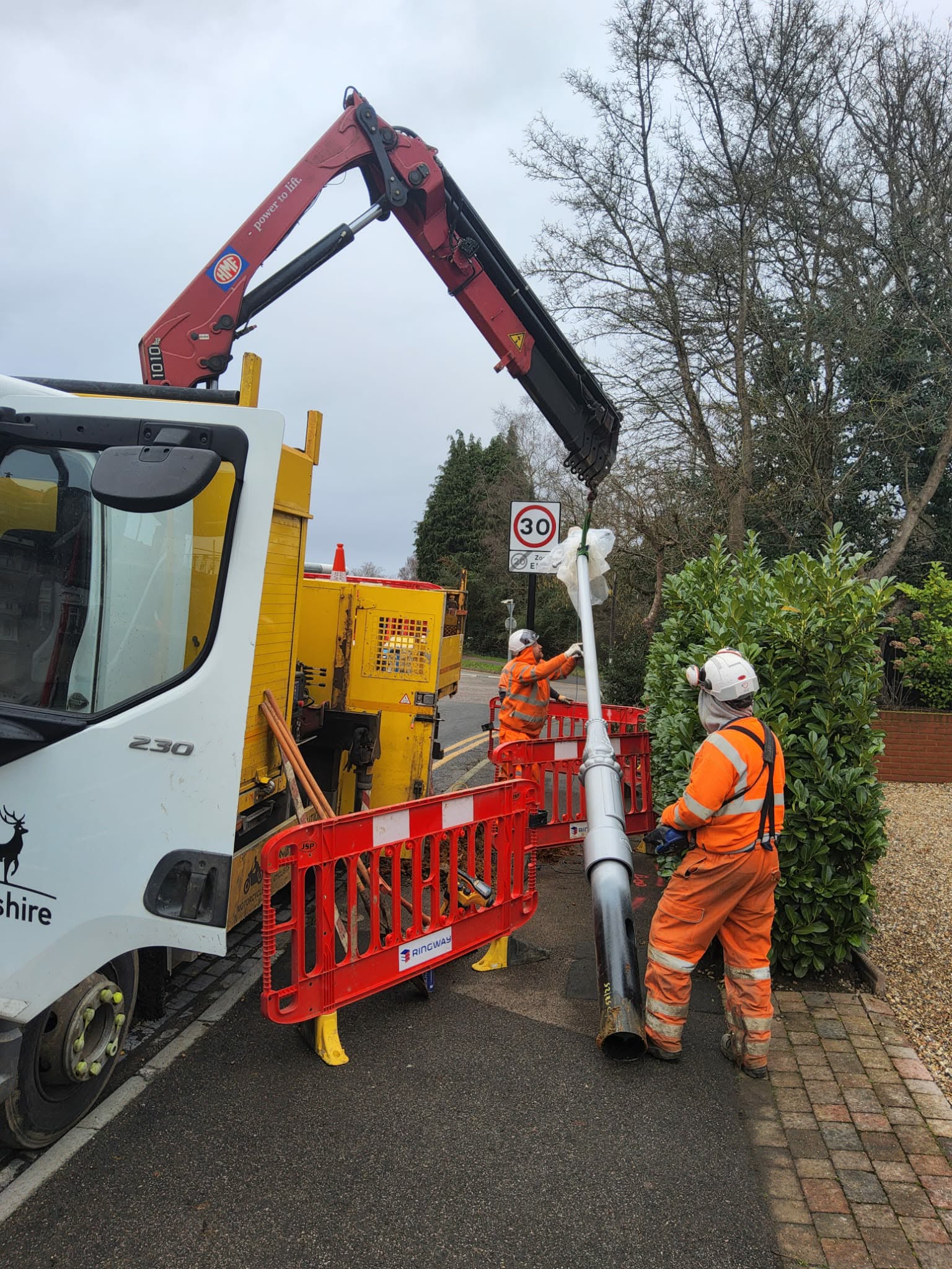 St Albans' heritage lamp posts face being removed and destroyed