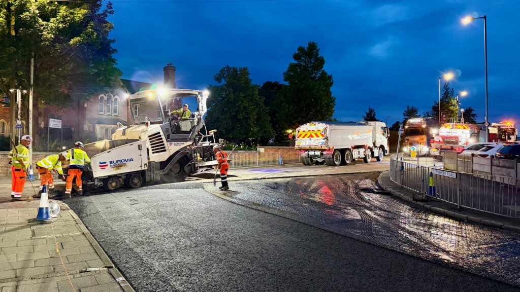 Victoria Street bridge resurfacing works