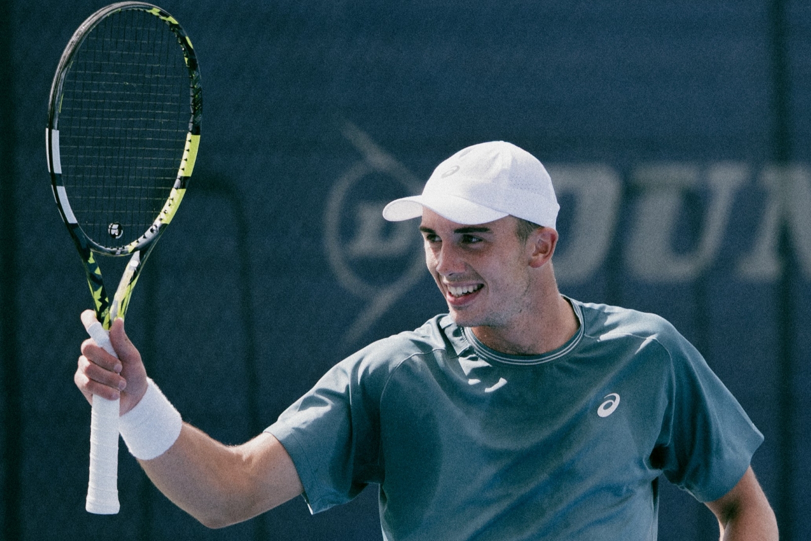 Oliver Tarvet claims the maiden ATP Challenger title. Photo: Amelia Ritchie Photography for LTA