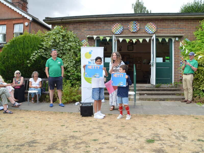 Mayor Cllr Kirsti Wenn announces the name of the new Harpenden Hopper.
