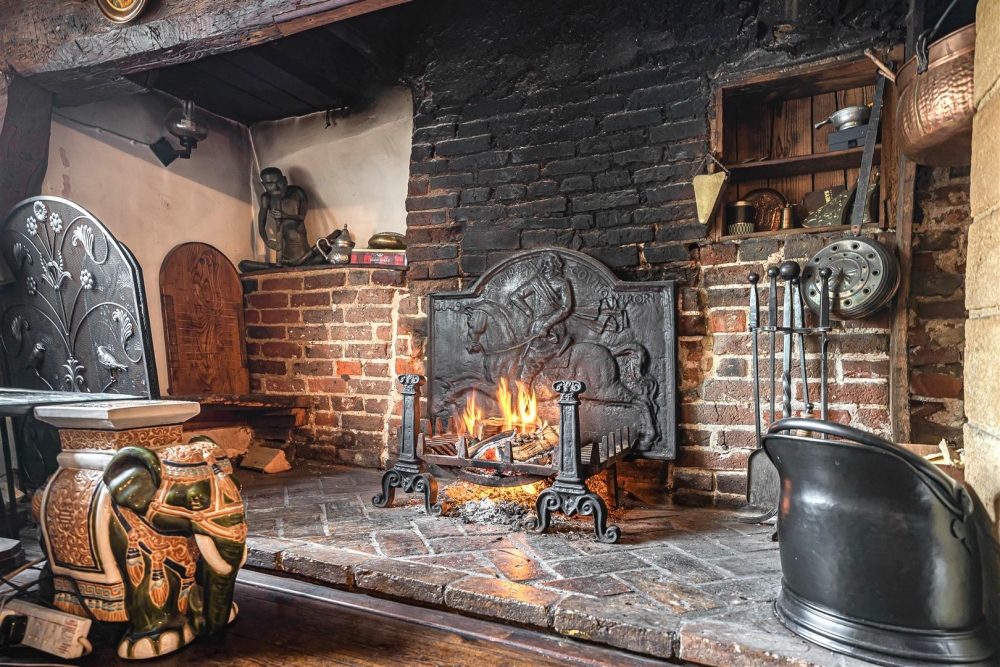 Rose Cottage. Photo: Paul Barker Estate Agents
