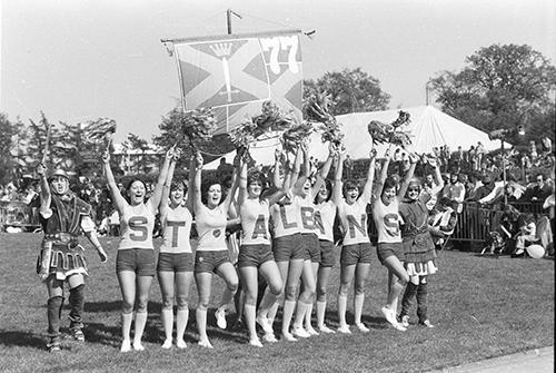 Cheerleaders at Jeux Sans Frontieres. Photo courtesy of St Albans Museums;